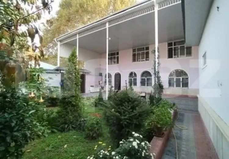 430 000 AZN - 8 otaqlı mənzil , Ağdaş