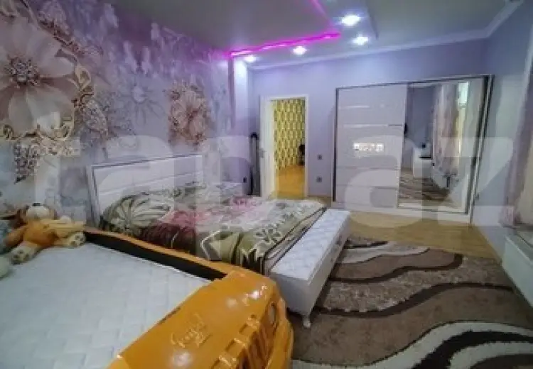 430 000 AZN - 8 otaqlı mənzil , Ağdaş
