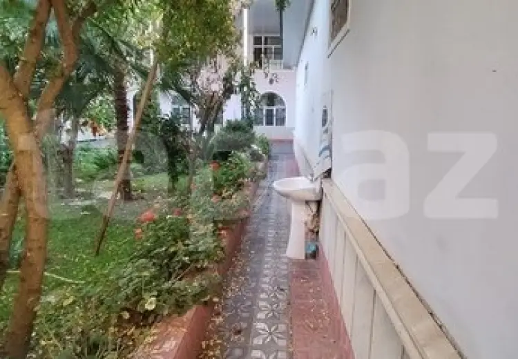 430 000 AZN - 8 otaqlı mənzil , Ağdaş
