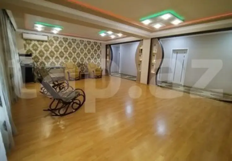430 000 AZN - 8 otaqlı mənzil , Ağdaş