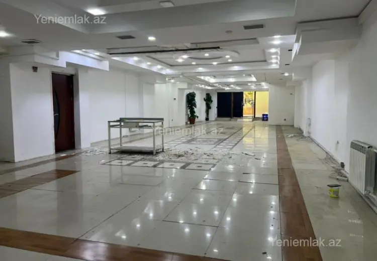 4 500 AZN - 300 m² Obyekt / Ofis Kirayə (aylıq), Nəsimi, Bakı