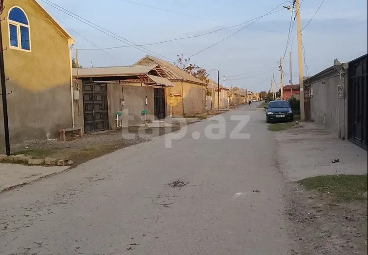 4 500 AZN - 4 otaqlı mənzil , Şirvan