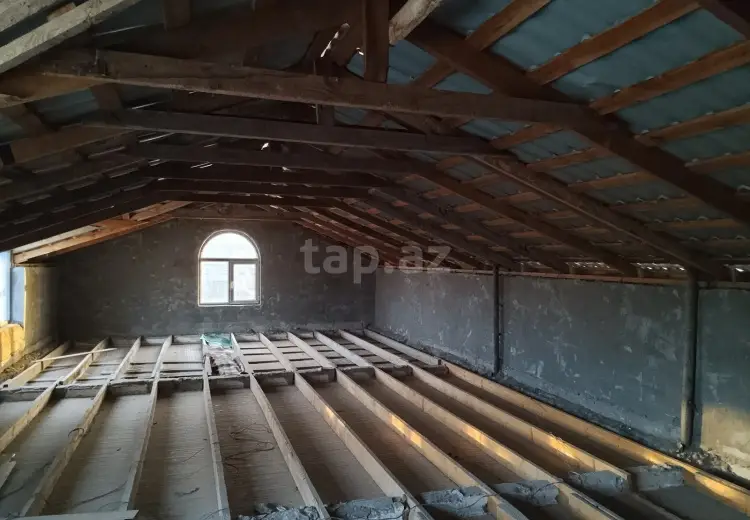 4 500 AZN - 4 otaqlı mənzil , Şirvan