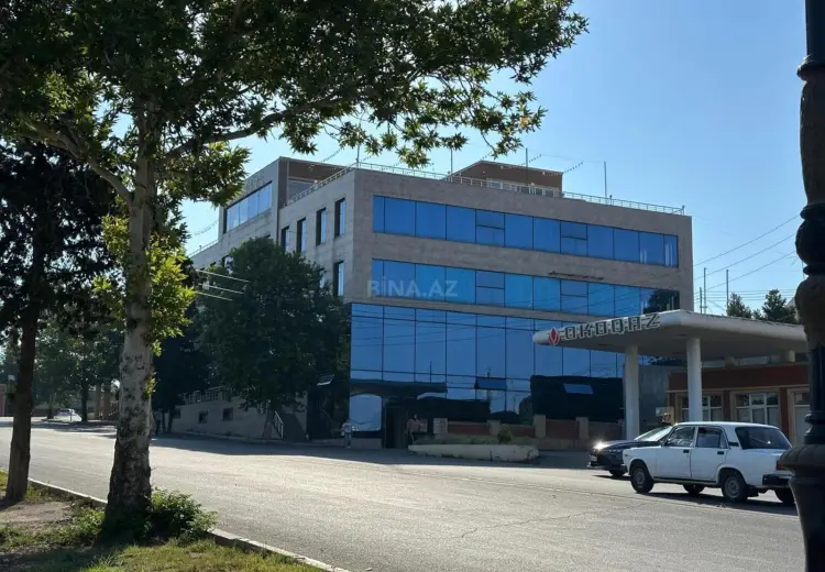 10 000 AZN - 1000 m² Obyekt / Ofis Kirayə (aylıq), Gəncə