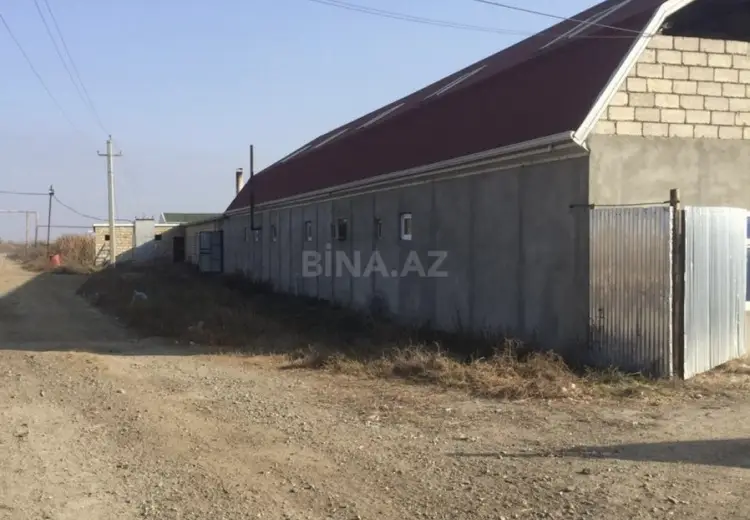 310 000 AZN - 60000 m² Obyekt / Ofis Satılır, Salyan