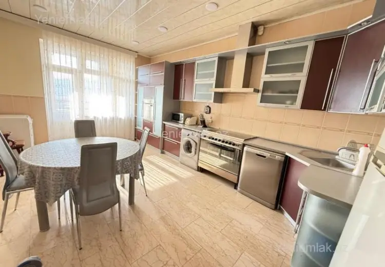 1 500 AZN - 4 otaqlı mənzil Kirayə (aylıq), Yasamal qəs., Nizami, Bakı