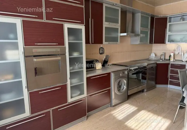 1 500 AZN - 4 otaqlı mənzil Kirayə (aylıq), Yasamal qəs., Nizami, Bakı