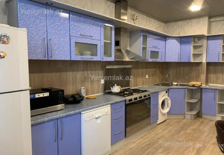 1 450 AZN - 3 otaqlı mənzil Kirayə (aylıq), Yasamal qəs., Nizami, Bakı