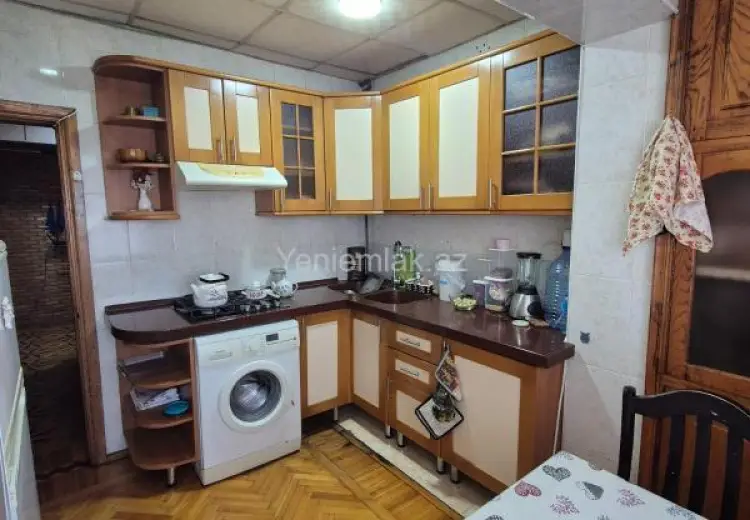 275 000 AZN - 4 otaqlı mənzil Satılır, 8-ci kilometr, Nizami, Bakı