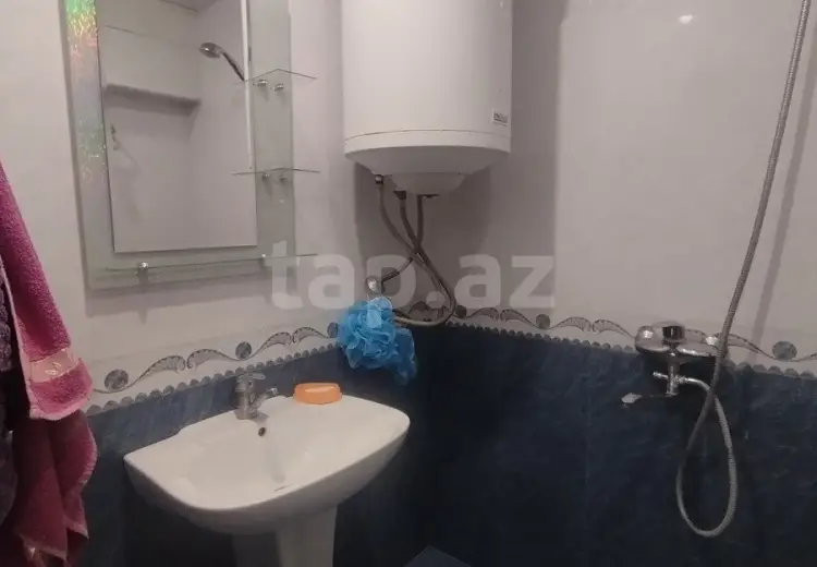 400 AZN - 3 otaqlı mənzil Kirayə (aylıq), Şəki