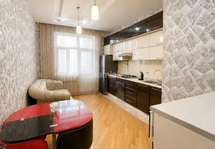 295 000 AZN - 3 otaqlı mənzil Satılır, Yasamal qəs., Yasamal, Bakı