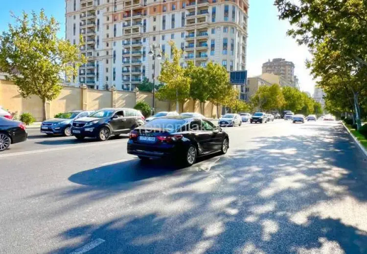 1 500 000 AZN - 5 otaqlı mənzil Satılır, Nizami, Bakı