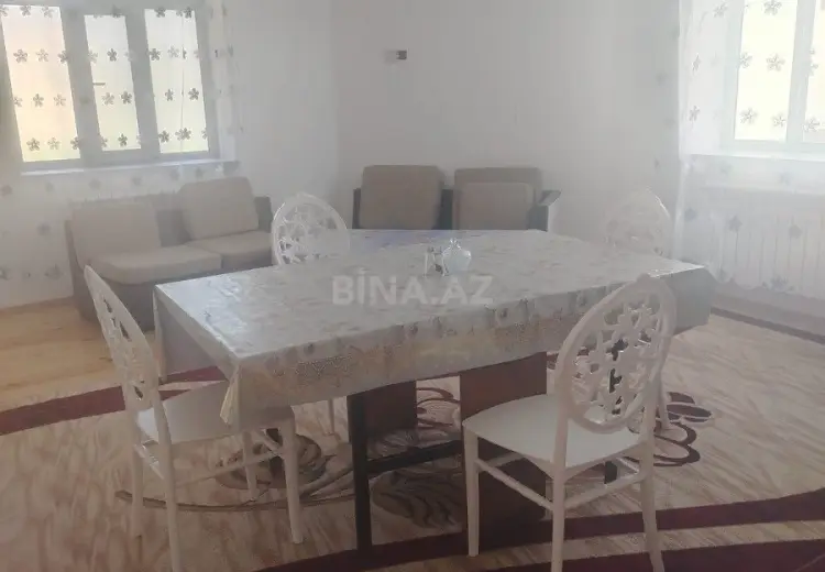 700 AZN - 3 otaqlı mənzil Kirayə (aylıq), Qəbələ