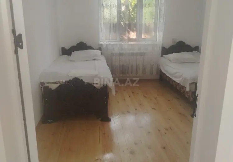 700 AZN - 3 otaqlı mənzil Kirayə (aylıq), Qəbələ