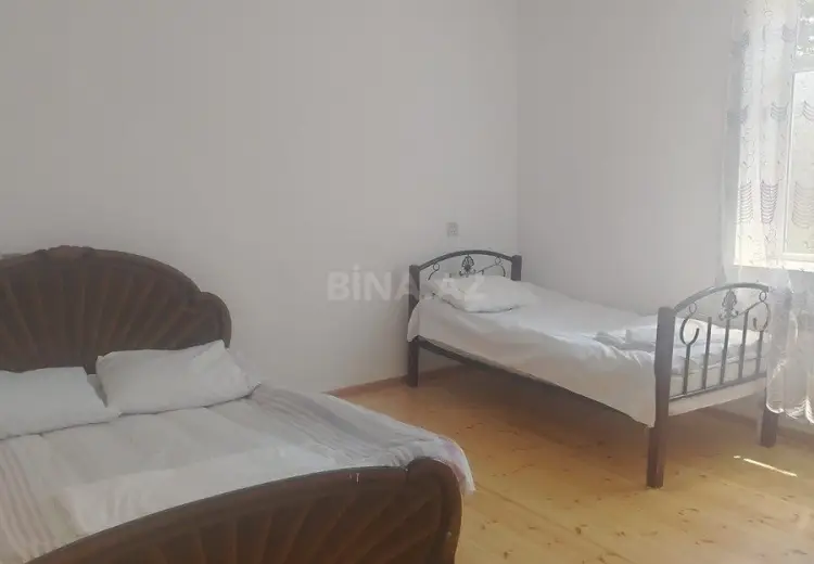 700 AZN - 3 otaqlı mənzil Kirayə (aylıq), Qəbələ