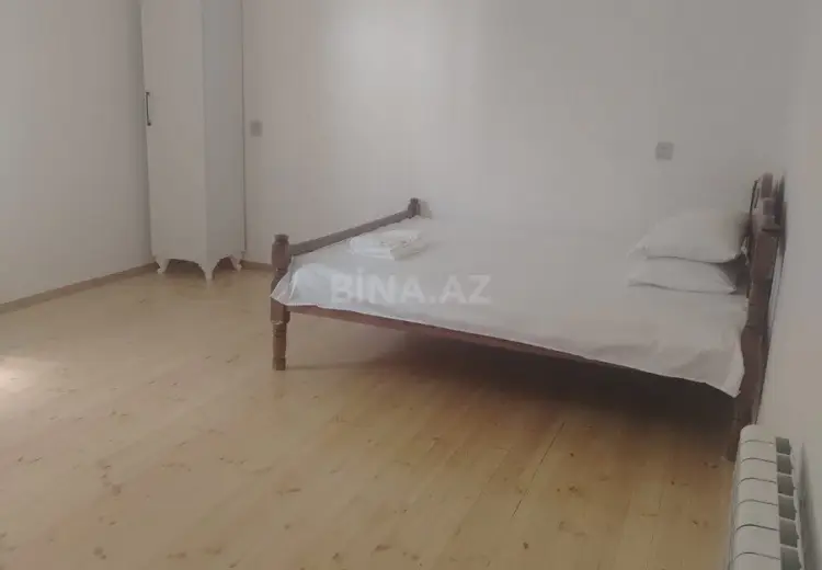 700 AZN - 3 otaqlı mənzil Kirayə (aylıq), Qəbələ