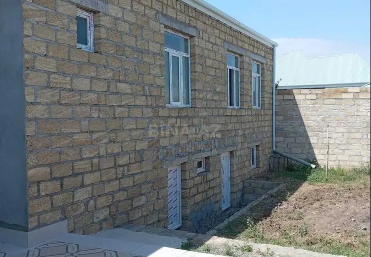 120 000 AZN - 4 otaqlı mənzil Satılır, Gəncə