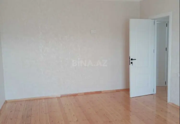 120 000 AZN - 4 otaqlı mənzil Satılır, Gəncə