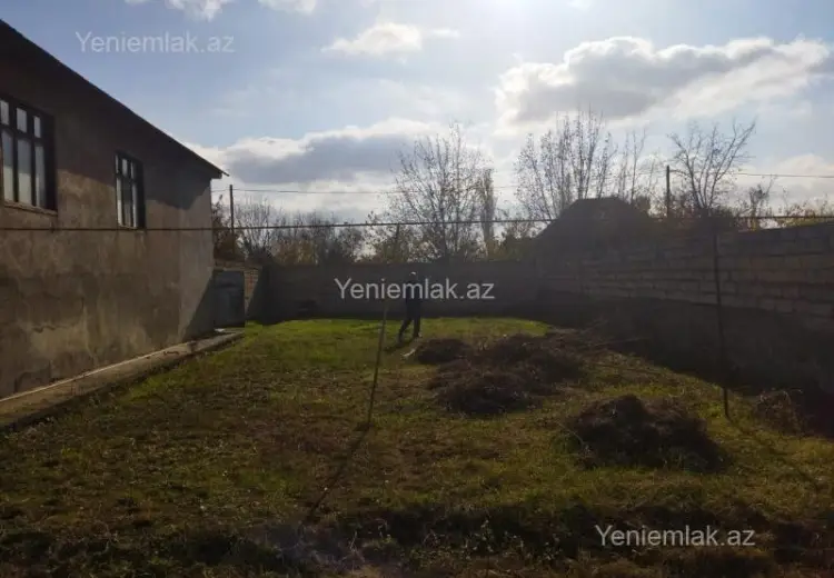 28 000 AZN - 4 otaqlı mənzil Satılır, Yevlax