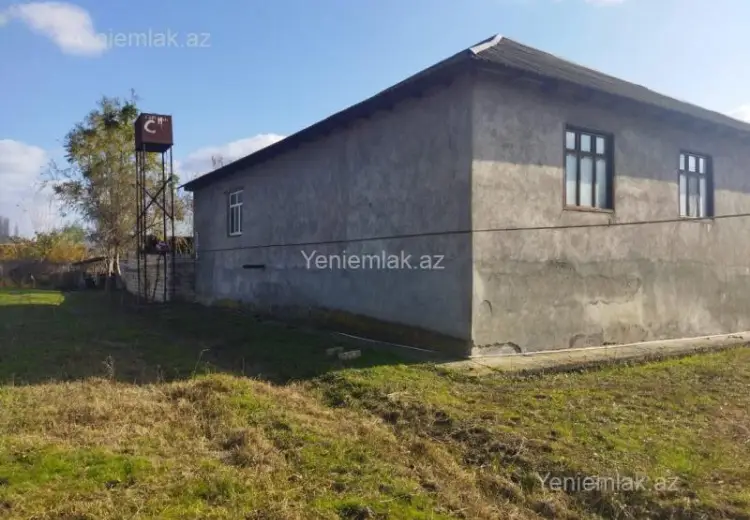 28 000 AZN - 4 otaqlı mənzil Satılır, Yevlax