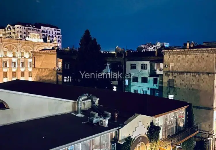 2 200 AZN - 4 otaqlı mənzil Kirayə (aylıq), İçəri şəhər, Səbail, Bakı