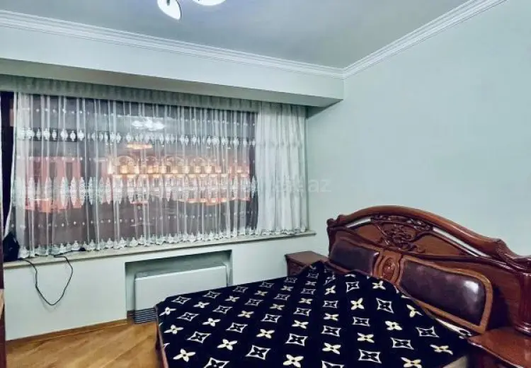2 200 AZN - 4 otaqlı mənzil Kirayə (aylıq), İçəri şəhər, Səbail, Bakı