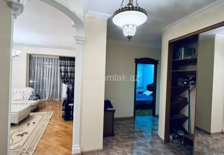 2 200 AZN - 4 otaqlı mənzil Kirayə (aylıq), İçəri şəhər, Səbail, Bakı