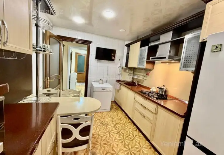 385 000 AZN - 4 otaqlı mənzil Satılır, Yasamal qəs., Yasamal, Bakı