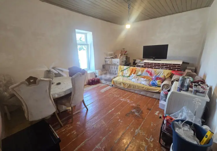 59 000 AZN - 4 otaqlı mənzil , Salyan