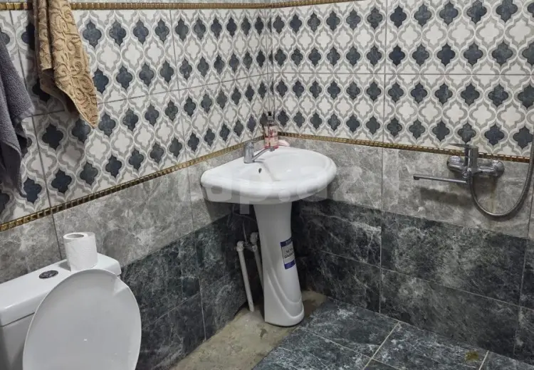 59 000 AZN - 4 otaqlı mənzil , Salyan
