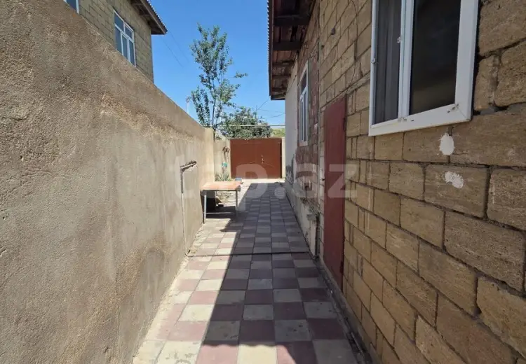 59 000 AZN - 4 otaqlı mənzil , Salyan