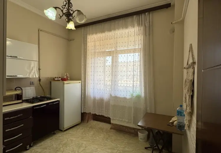 184 000 AZN - 2 otaqlı mənzil Satılır, Bayıl qəs., Salyan