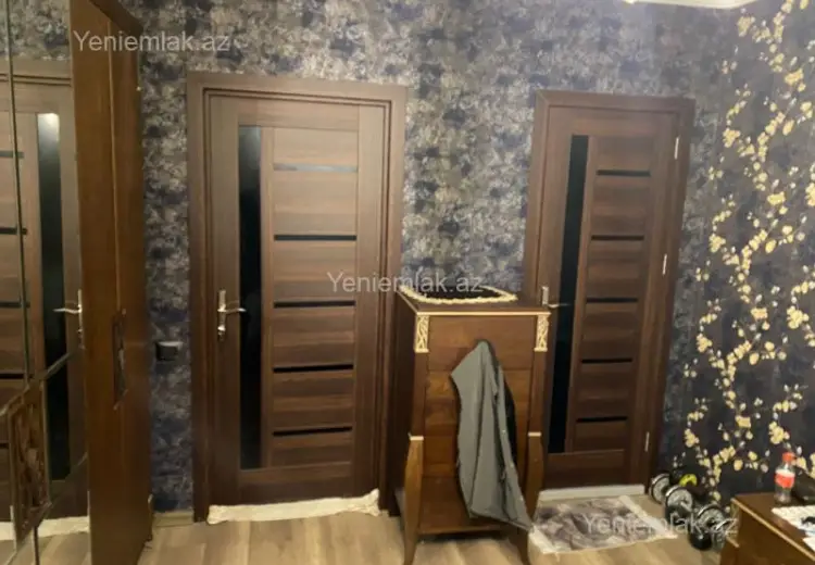 240 000 AZN - 5 otaqlı mənzil Satılır, Qaraçuxur qəs., Suraxanı, Bakı