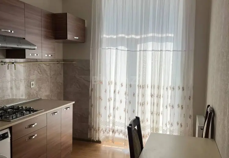 700 AZN - 2 otaqlı mənzil Kirayə (aylıq), Yasamal qəs., Abşeron