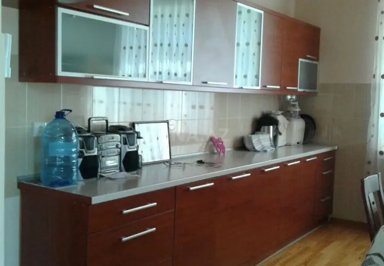 600 AZN - 6 otaqlı mənzil Kirayə (aylıq), Lənkəran