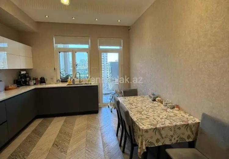 1 020 000 AZN - 4 otaqlı mənzil Satılır, Nizami, Bakı