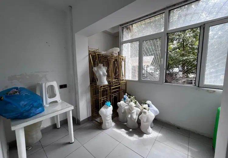 800 AZN - 50 m² Obyekt / Ofis Kirayə (aylıq), Laçın