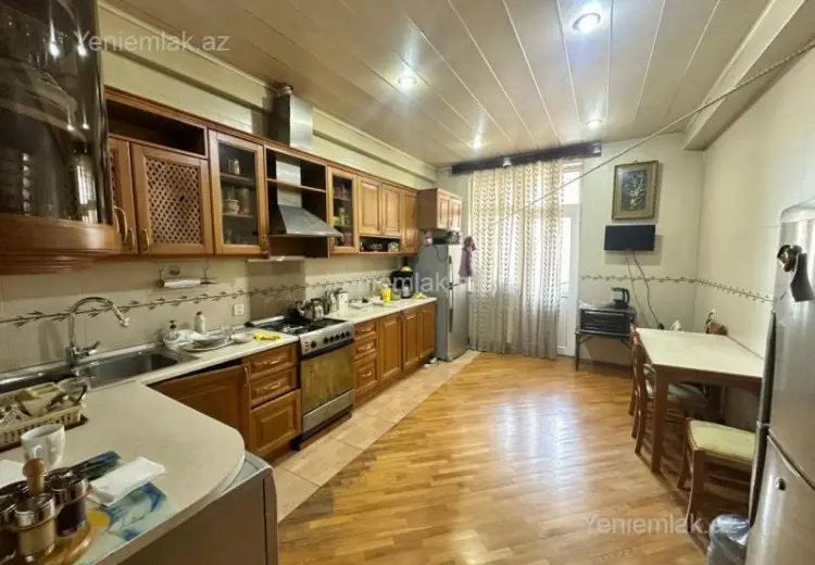 450 000 AZN - 4 otaqlı mənzil Satılır, Nəsimi, Bakı