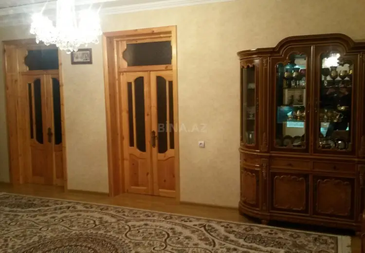 650 AZN - 4 otaqlı mənzil Kirayə (aylıq), Gəncə