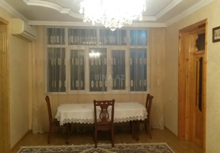 650 AZN - 4 otaqlı mənzil Kirayə (aylıq), Gəncə