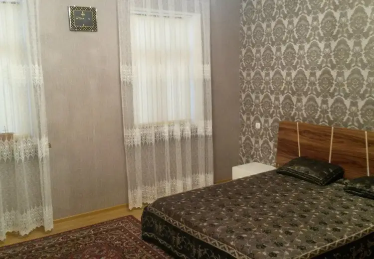 650 AZN - 4 otaqlı mənzil Kirayə (aylıq), Gəncə