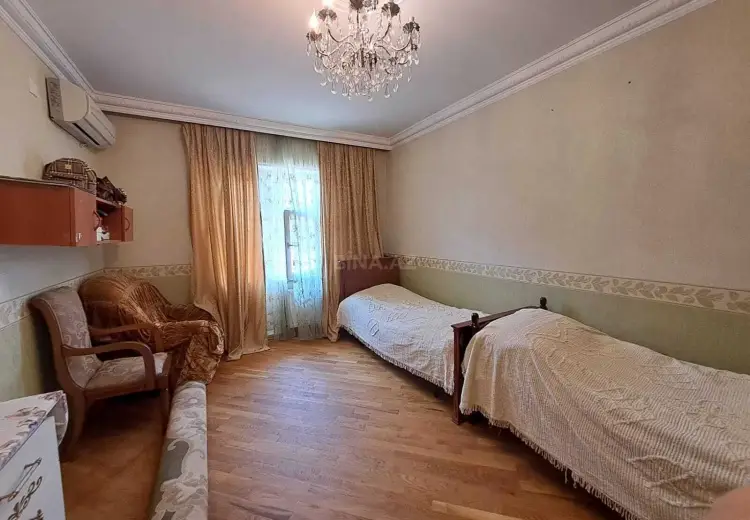 230 000 AZN - 5 otaqlı mənzil Satılır, Laçın