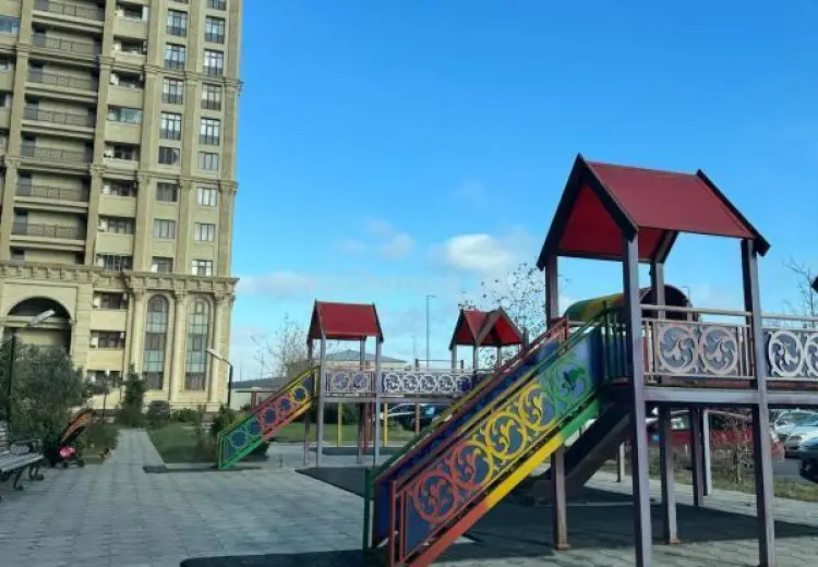 240 000 AZN - 2 otaqlı mənzil Satılır, Bayıl qəs., Səbail, Bakı