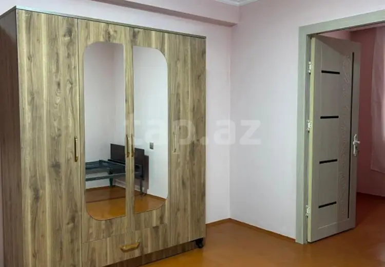 80 AZN - 4 otaqlı mənzil Kirayə (aylıq), Qazax