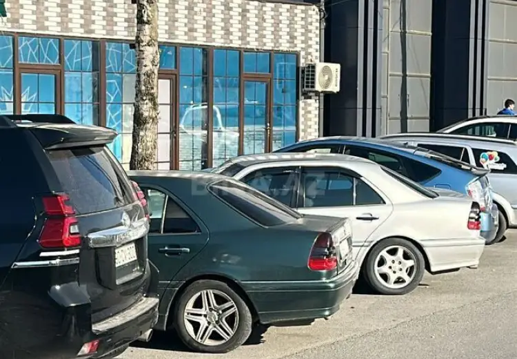1 400 AZN - 50 m² Obyekt / Ofis Kirayə (aylıq), Quba