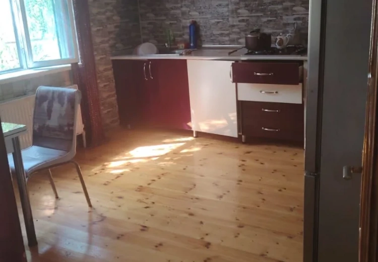 85 000 AZN - 6 otaqlı mənzil Satılır, Astara