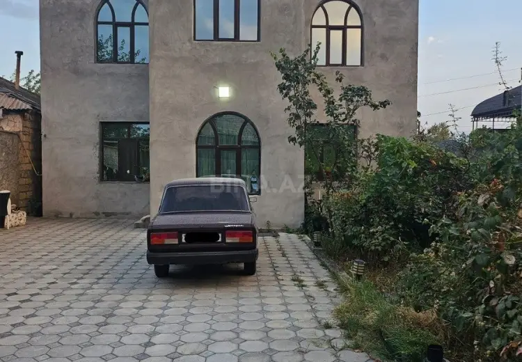 145 000 AZN - 5 otaqlı mənzil Satılır, 28 may qəs., Yevlax
