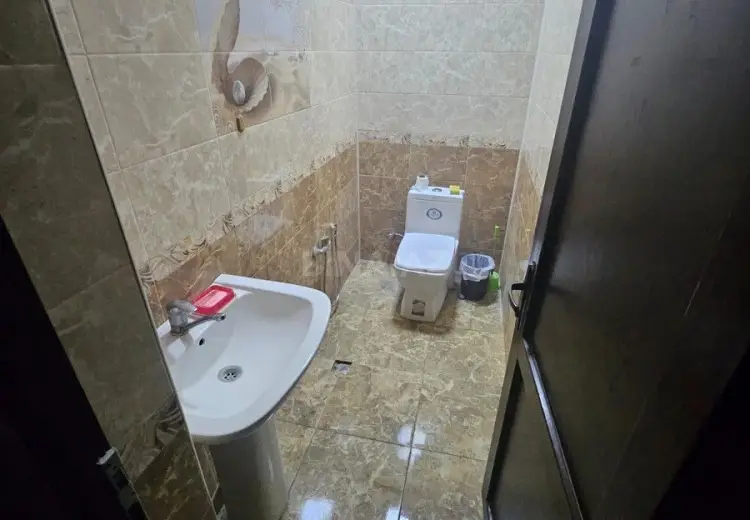 145 000 AZN - 5 otaqlı mənzil Satılır, 28 may qəs., Yevlax