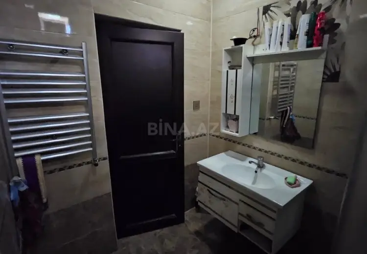 145 000 AZN - 5 otaqlı mənzil Satılır, 28 may qəs., Yevlax
