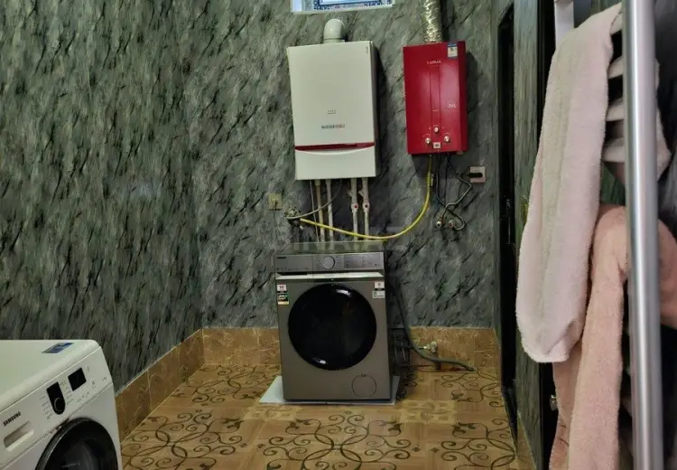 145 000 AZN - 5 otaqlı mənzil Satılır, 28 may qəs., Yevlax